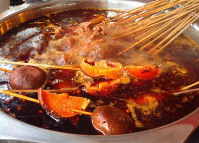 加盟火鍋串串店選擇哪家好，學(xué)習(xí)火鍋串串的技術(shù)