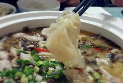 5分鐘教會(huì)你做酸菜魚，魚肉勁道更美味