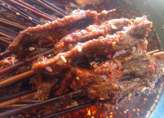 四川特色小吃，看起來很有油吃起來很香