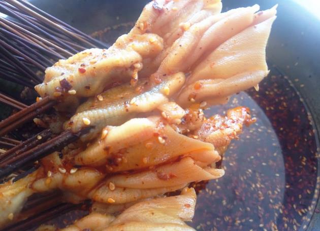 四川特色小吃，看起來很有油吃起來很香