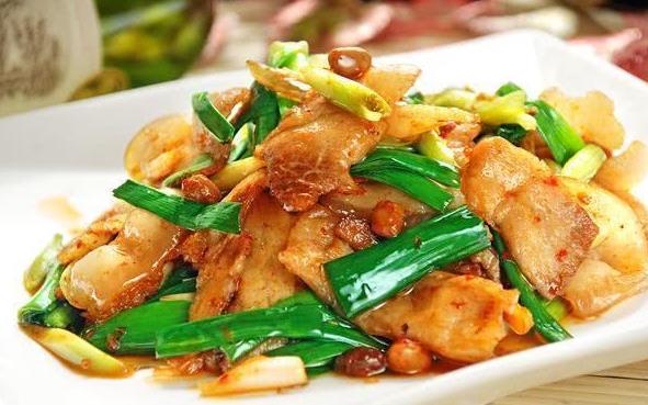 四川風(fēng)味小吃蒜苗回鍋肉，你吃過了嗎？