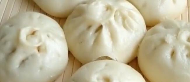 香菇肉餡包子的做法，蓬松暄軟，吃著太香了