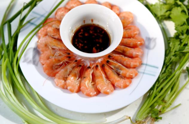 用冷水，還是熱水煮蝦？為什么你煮的蝦又腥又柴？