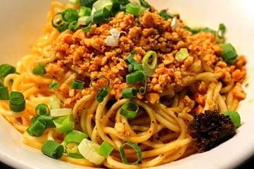 陜西面食好吃的訣竅在這，油潑辣子做的好，面食咋做都好吃！