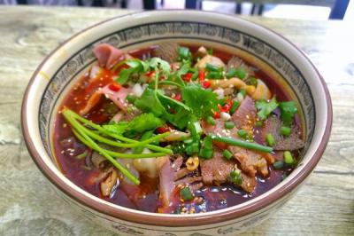 冒菜培訓哪里好？蜀味緣祖?zhèn)髅胤浇】禒I養(yǎng)又美味