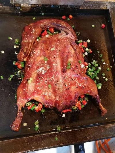 成都鐵板烤鴨技術(shù)培訓(xùn)哪里教的好？隨到隨學(xué)