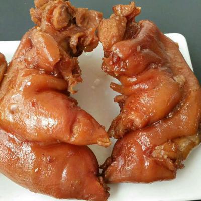 成都涼鹵技術(shù)培訓(xùn)班哪里好？理論常識(shí)與操作實(shí)踐相配合