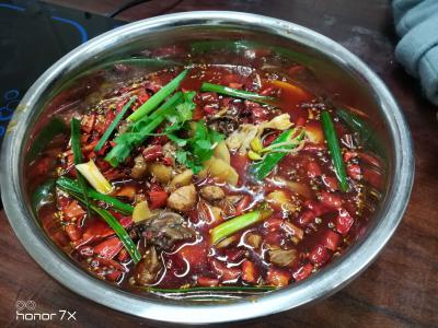  四川學(xué)習(xí)香辣火鍋兔技術(shù)培訓(xùn)哪里正宗？正宗火鍋兔技術(shù)做法，