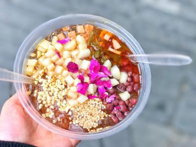 四川冰粉小吃技術(shù)培訓(xùn)學(xué)校哪家好？經(jīng)營選址與生意技巧