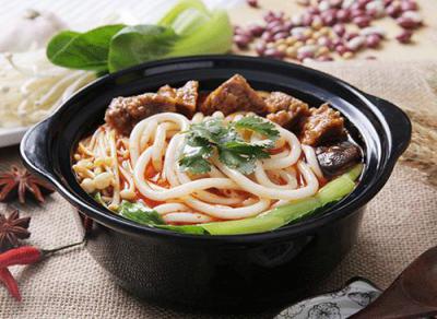 土豆粉培訓(xùn)哪個(gè)好？口感鮮美的土豆粉做法