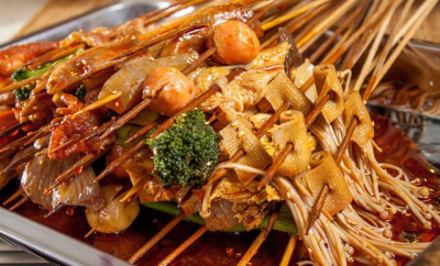 重慶冷鍋串技術(shù)培訓(xùn)哪里好？學(xué)習(xí)正宗的串串香技術(shù)實踐