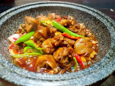 干鍋底料技術(shù)培訓(xùn)哪里靠譜？干鍋技術(shù)培訓(xùn)學(xué)校