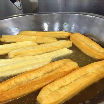  酥脆無(wú)礬油條的技術(shù)培訓(xùn)在哪里？成都小吃培訓(xùn)中心