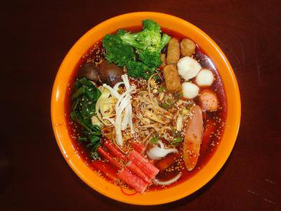 四川麻辣燙技術(shù)培訓(xùn)學(xué)校哪里好？餐飲培訓(xùn)學(xué)校