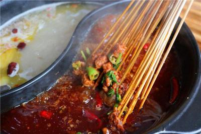 餐飲小吃培訓(xùn)創(chuàng)業(yè)，哪里可以學(xué)習(xí)串串香技術(shù)培訓(xùn)？