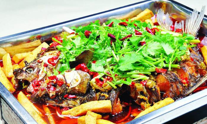 成都烤魚培訓(xùn)學(xué)校哪家好？培訓(xùn)專業(yè)烤魚班哪家好？