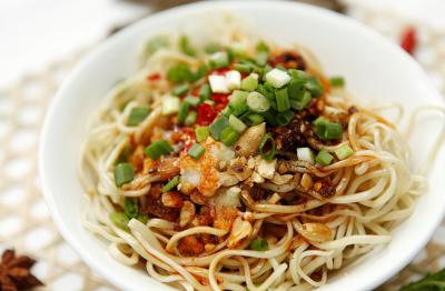 在哪里學(xué)涼面技術(shù)培訓(xùn)？ 涼面技術(shù)培訓(xùn)哪里有？