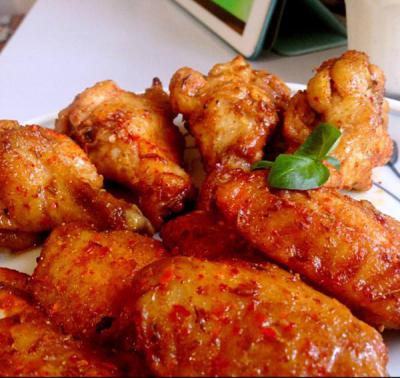 瘋狂烤翅技術(shù)培訓(xùn)班哪里好？蜀味緣專業(yè)教學(xué)，助您成功創(chuàng)業(yè)！