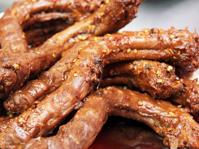 麻辣鴨脖技術(shù)培訓(xùn)班在哪里？蜀味緣培訓(xùn)學(xué)校是您的首選之地