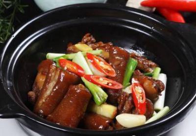 砂鍋菜技術(shù)培訓(xùn)班哪家好？蜀味緣小吃培訓(xùn)學(xué)校助您成就財富夢想